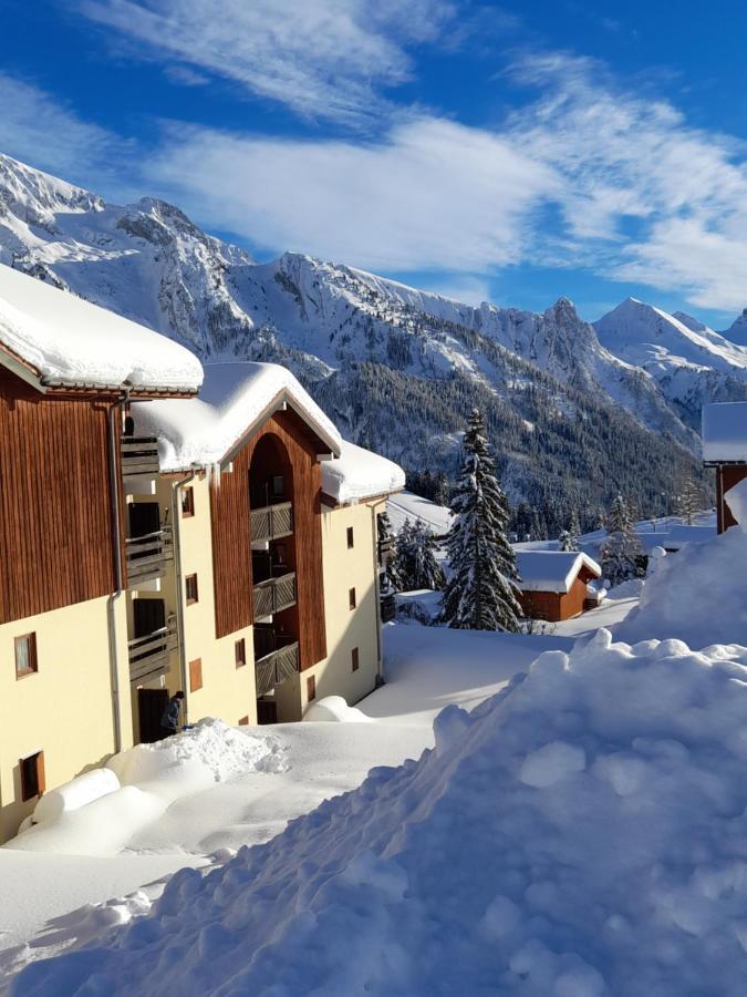 Appartement Au Coeur Des Aravis Manigod Exteriör bild